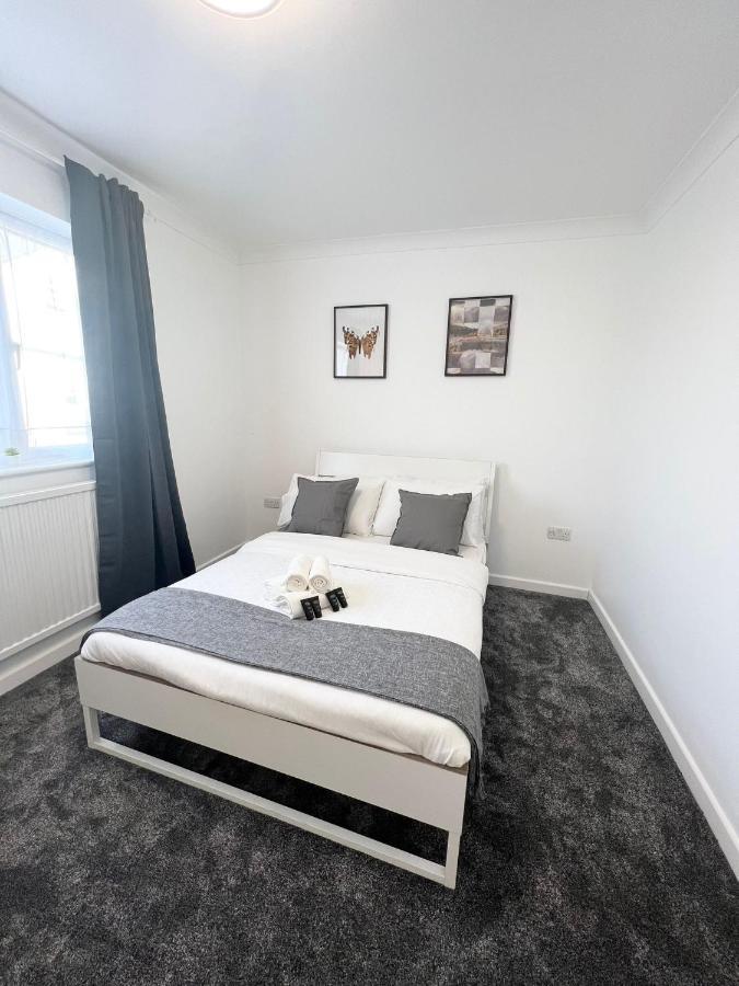 Stunning Flat In Greater London Hotel ภายนอก รูปภาพ